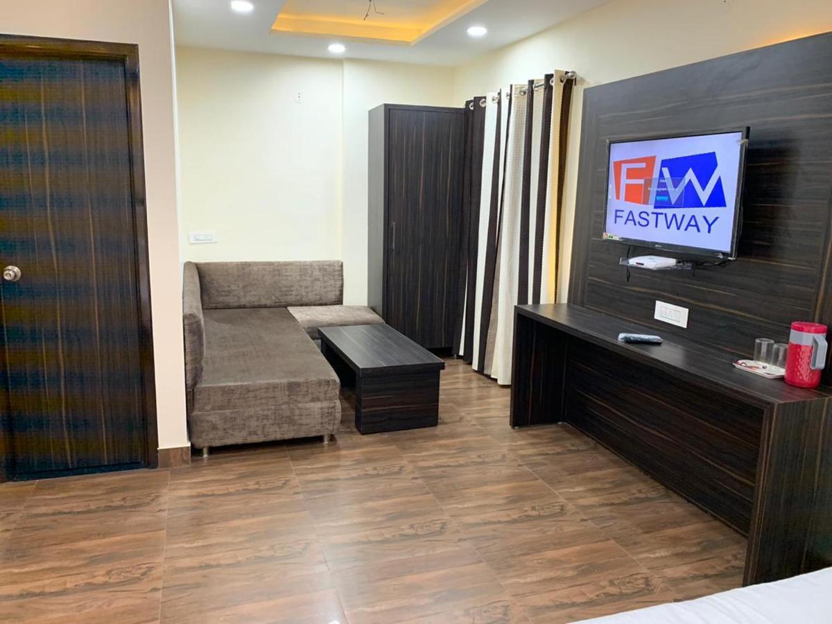 Hotel Kabir Residency Amritsar Bagian luar foto