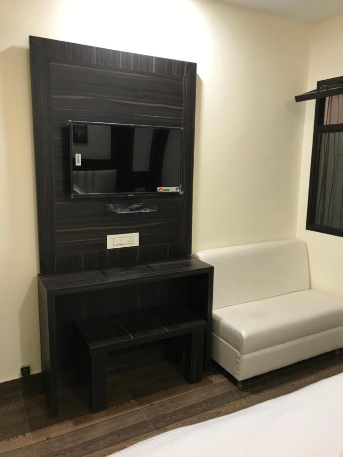 Hotel Kabir Residency Amritsar Bagian luar foto